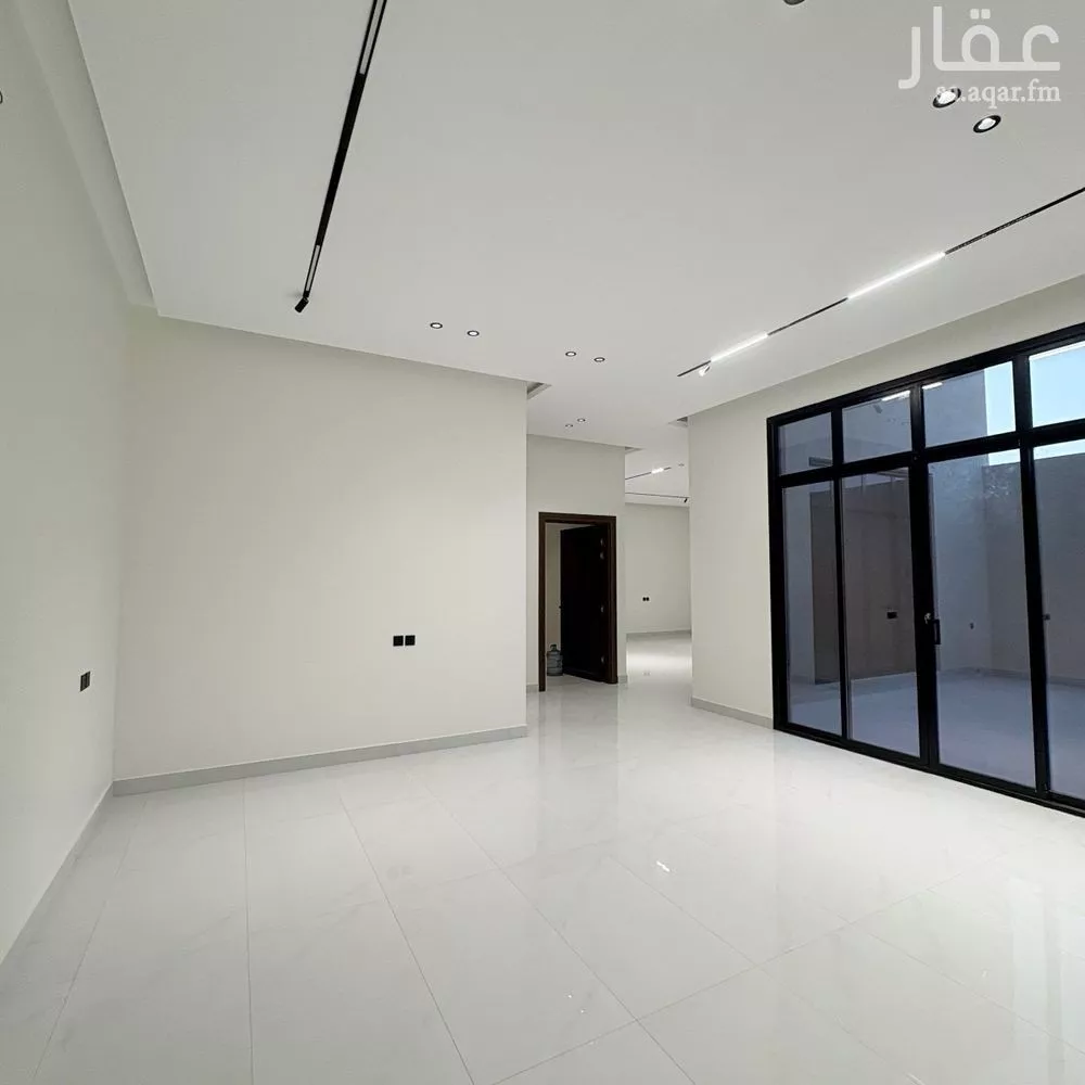 فيلا للبيع في شارع علي الجمال, حي المهدية, مدينة الرياض, منطقة الرياض 1 صورة