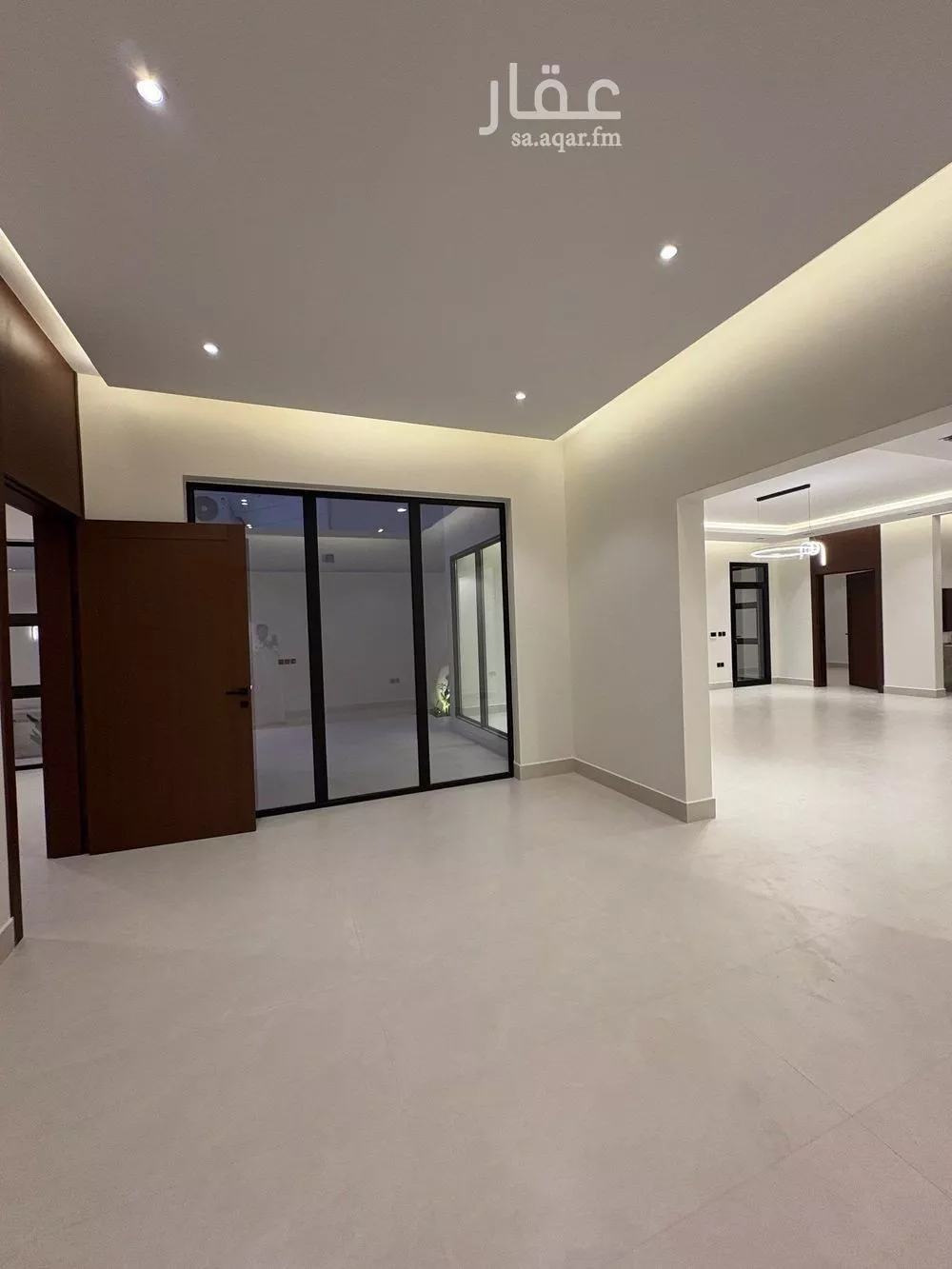 فيلا للبيع في شارع عبداللطيف بن المبارك, حي المهدية, مدينة الرياض, منطقة الرياض 1 صورة