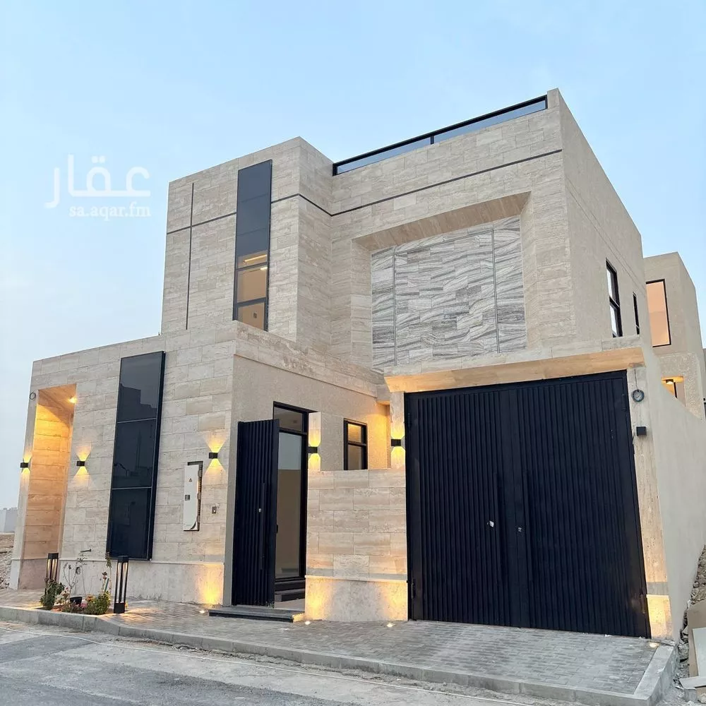 فيلا للبيع في شارع قطب الدين بن السلطان, حي المهدية, مدينة الرياض, منطقة الرياض 1 صورة