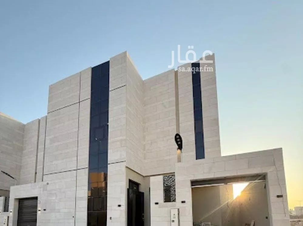 فيلا للبيع في شارع القاسم النويري, حي المهدية, مدينة الرياض, منطقة الرياض 1 صورة