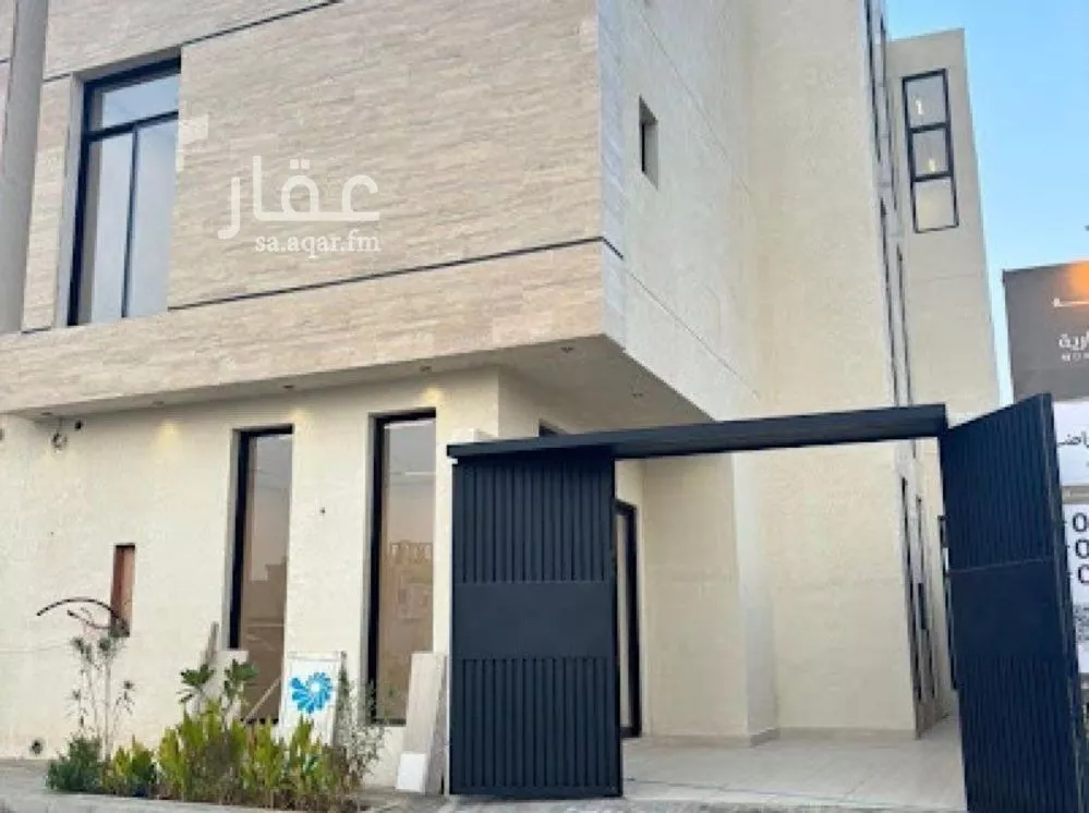 فيلا للبيع في شارع السيل الكبير, حي المهدية, مدينة الرياض, منطقة الرياض 1 صورة