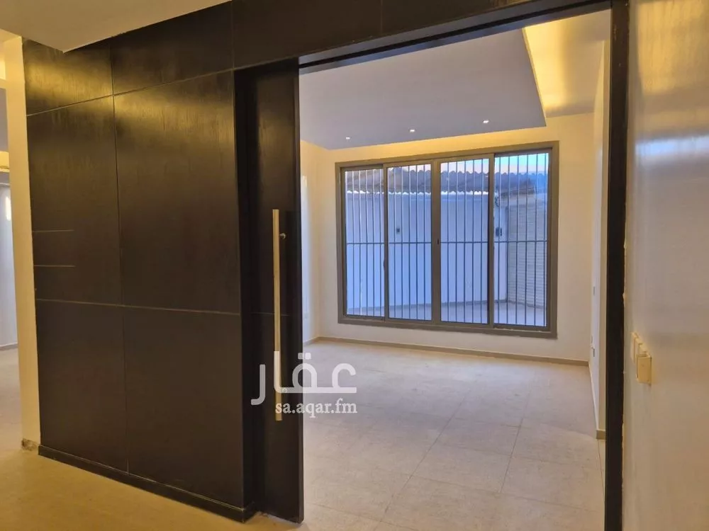 فيلا للبيع في شارع الابحار, حي العارض, مدينة الرياض, منطقة الرياض 1 صورة