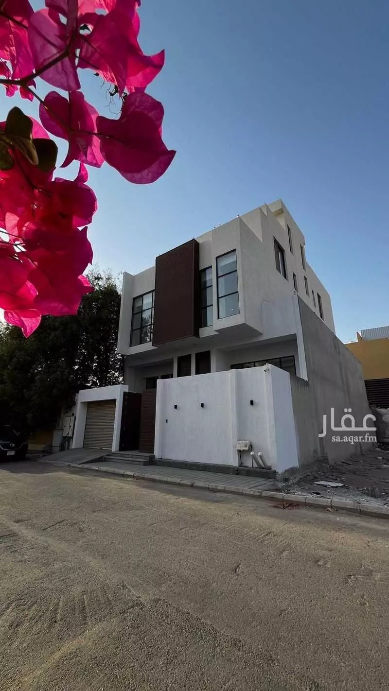 فيلا للبيع في شارع محمد سعيد القاسمي, حي الشاطئ, مدينة جدة, منطقة مكة المكرمة 1 صورة