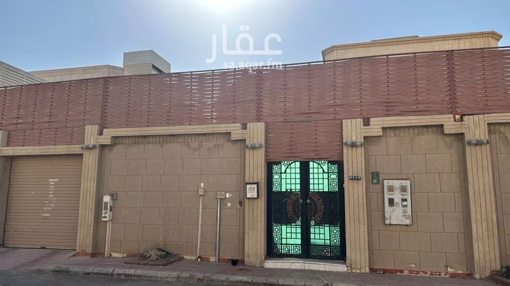 فيلا للبيع في شارع الفجيرة, حي النهضة, مدينة الرياض, منطقة الرياض 1 صورة