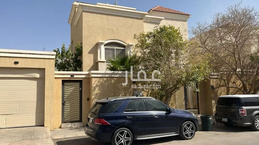 فيلا للبيع في شارع الصيادة, حي قرطبة, مدينة الرياض, منطقة الرياض 1 صورة