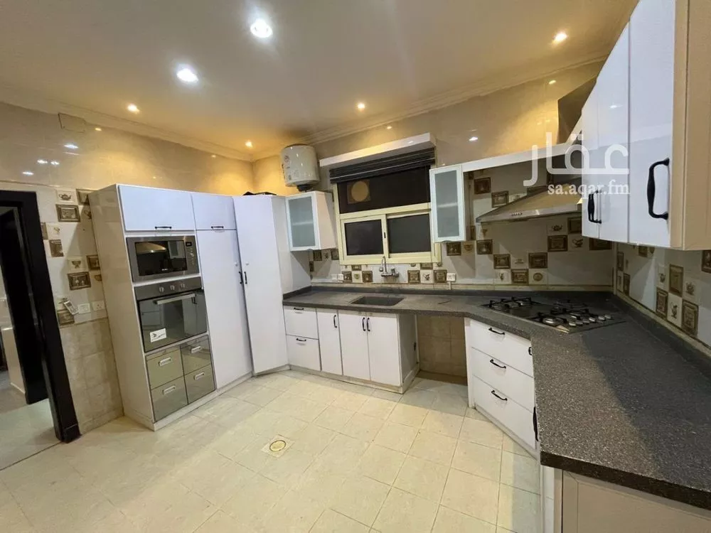 فيلا للإيجار في شارع النجمة, حي الحزم, مدينة الرياض, منطقة الرياض 1 صورة