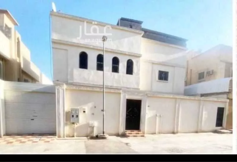 فيلا للبيع في شارع علي بن عبدالرحيم ، حي شبرا ، الرياض ، منطقة الرياض 1 صورة