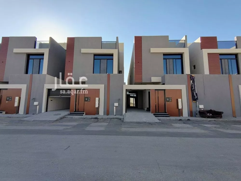 فيلا للبيع في شارع محمد الطائي, حي الزهراء, مدينة الاحساء, المنطقة الشرقية 1 صورة