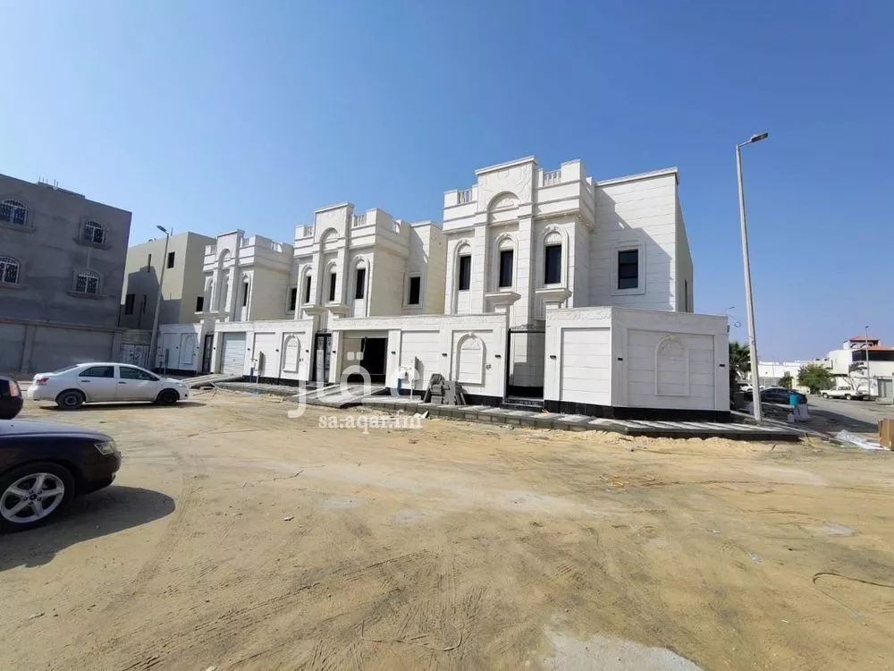 فيلا للبيع في شارع الانشراح, حي الأمواج, مدينة الخبر, المنطقة الشرقية 1 صورة