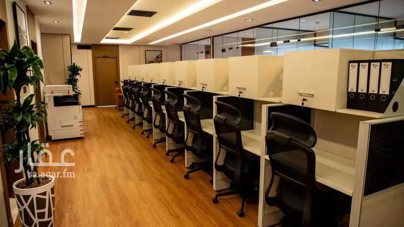 مكتب تجاري للإيجار في شارع الامير عبدالعزيز بن مساعد بن جلوي, حي المربع, مدينة الرياض, منطقة الرياض 1 صورة