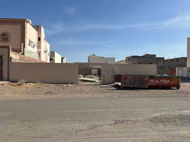 أرض للبيع في شارع عتبة ابن سالم ابن سلمة ، حي السكة الحديد ، المدينة المنورة ، منطقة المدينة المنورة 1 صورة