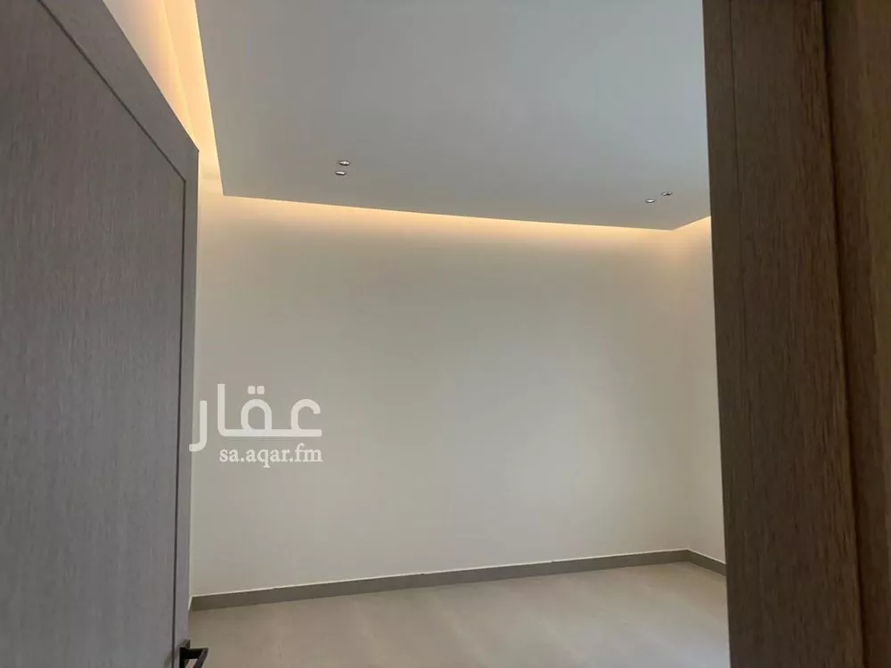 فيلا للبيع في شارع ابراهيم البرهاني, حي الجنادرية, مدينة الرياض, منطقة الرياض 1 صورة