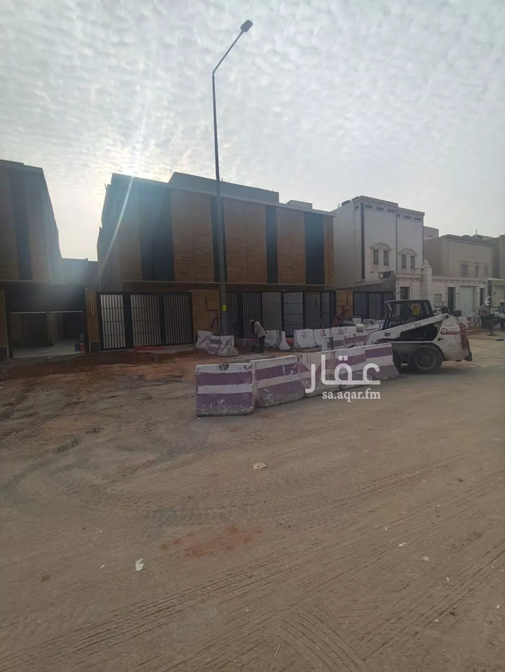 دور للبيع في شارع عيسى بن علي الكحال, حي عكاظ, مدينة الرياض, منطقة الرياض 1 صورة