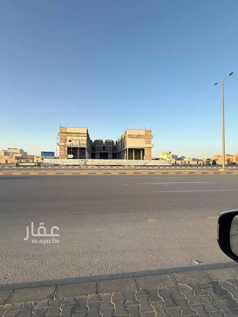 عمارة للبيع في شارع الملك عبداللة بن عبدالعزيز, حي الربوة, مدينة حفر الباطن, المنطقة الشرقية 1 صورة