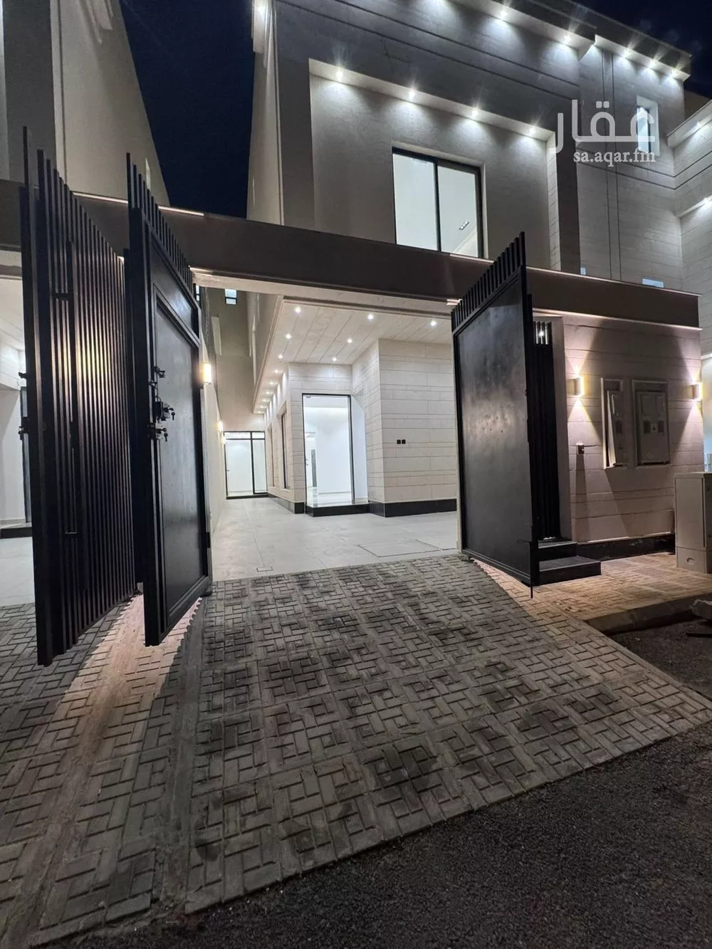 دور للبيع في شارع رقم 138, حي الجنادرية, مدينة الرياض, منطقة الرياض 1 صورة