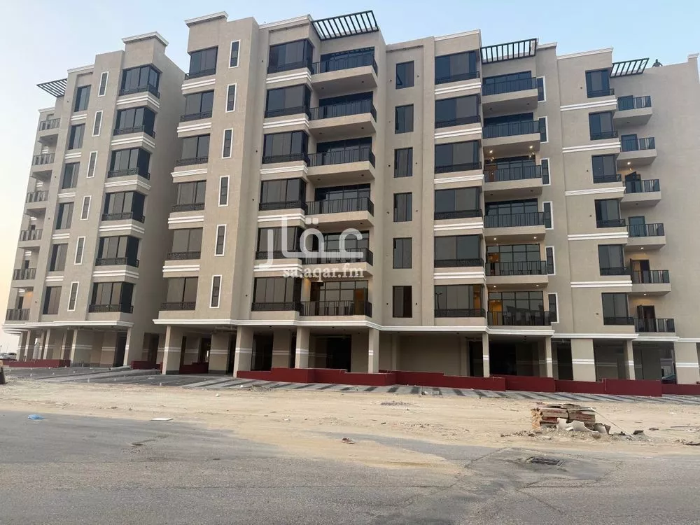 عمارة للبيع في شارع احمد بن عجيان, حي طيبة, مدينة الدمام, المنطقة الشرقية 1 صورة