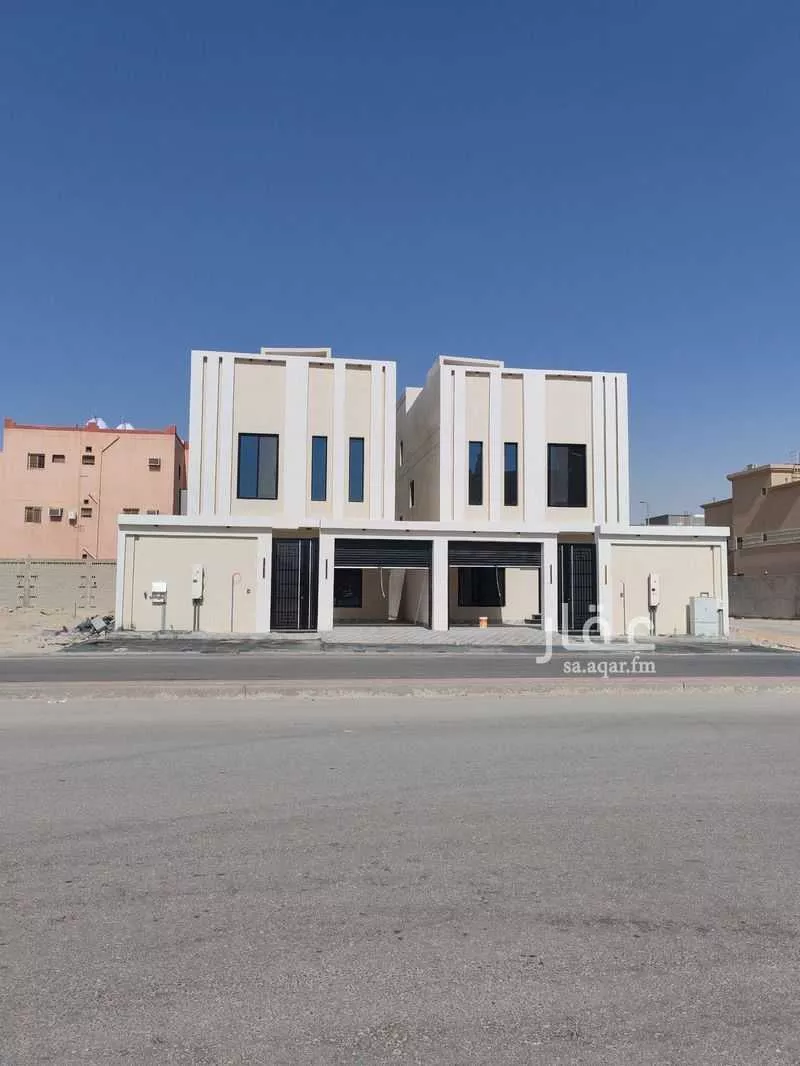 فيلا للبيع في شارع الامير تركي ابن عبدالعزيز, حي ضاحية الامير سلطان الشمالية, مدينة العيون, المنطقة الشرقية 1 صورة