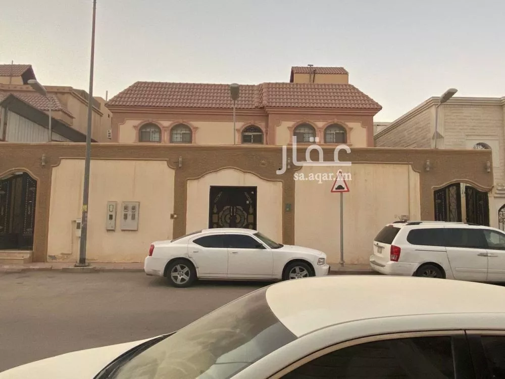 فيلا للبيع في شارع كوم الجيزة, حي النهضة, مدينة الرياض, منطقة الرياض 1 صورة