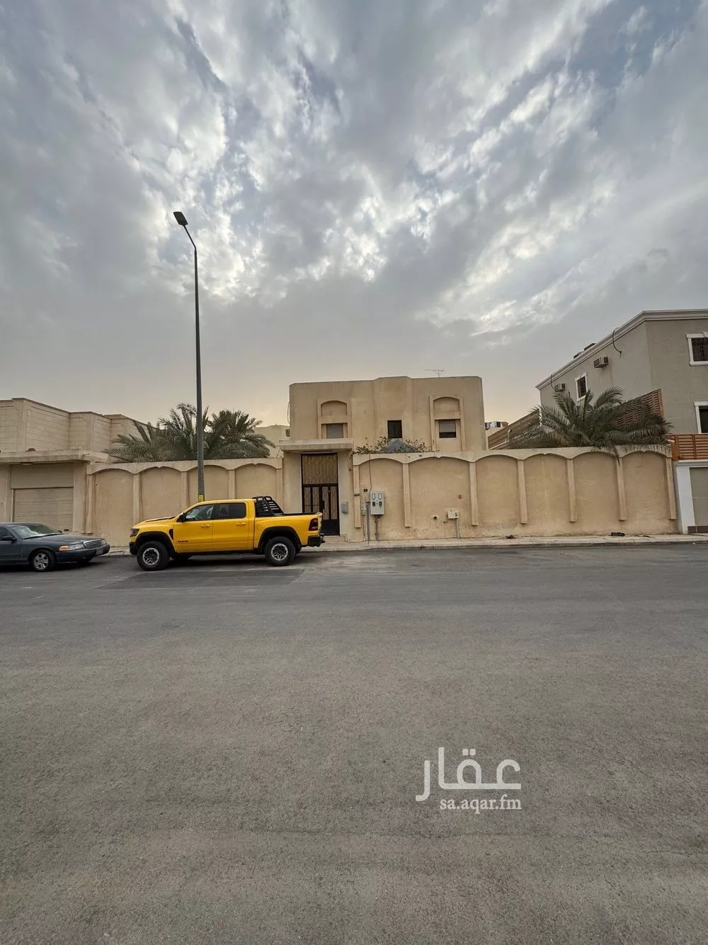 فيلا للبيع في شارع محمد شمس الدين الأمبابي, حي الرحمانية, مدينة الرياض, منطقة الرياض 1 صورة