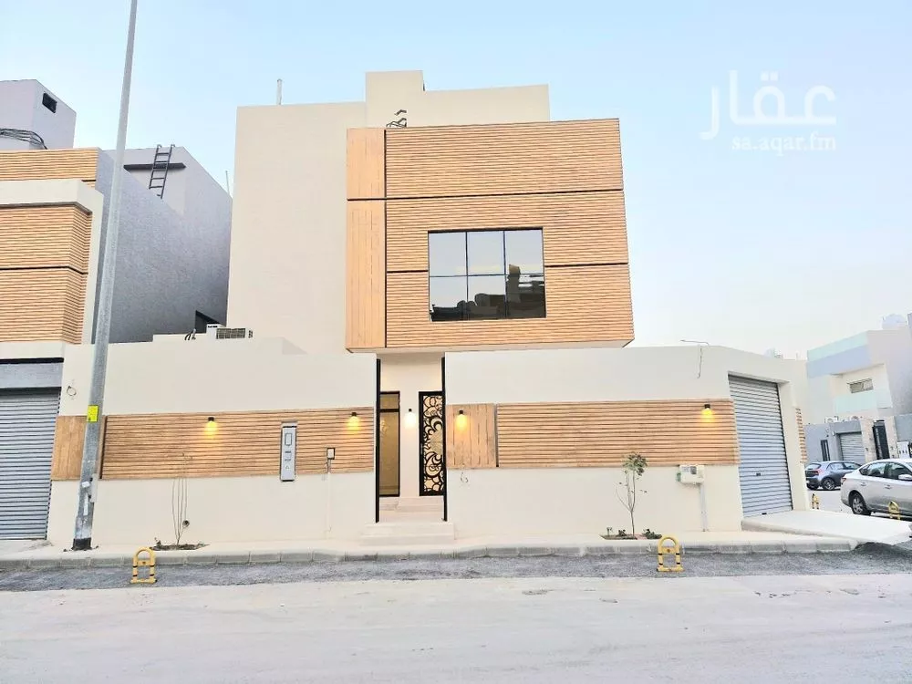 فيلا للبيع في شارع ابن عثمان السلمي, حي العارض, مدينة الرياض, منطقة الرياض 1 صورة