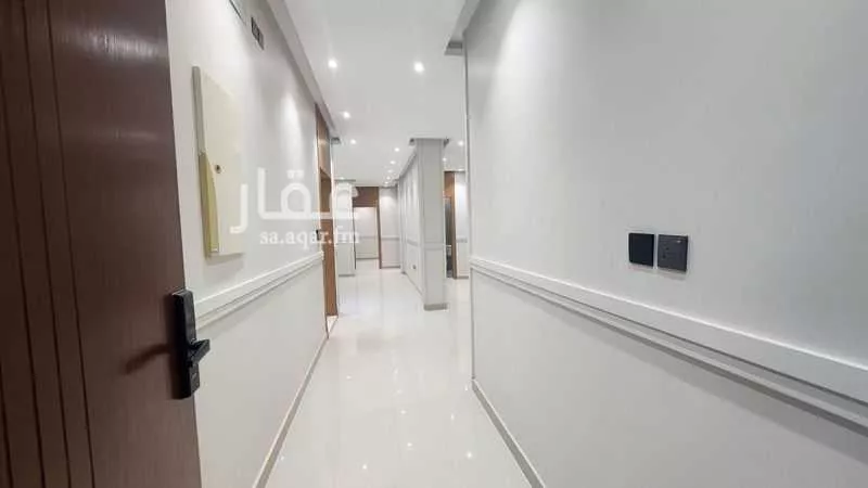 شقة للبيع في شارع احمد مع, حي حكومي1, مدينة جدة, منطقة مكة المكرمة 1 صورة