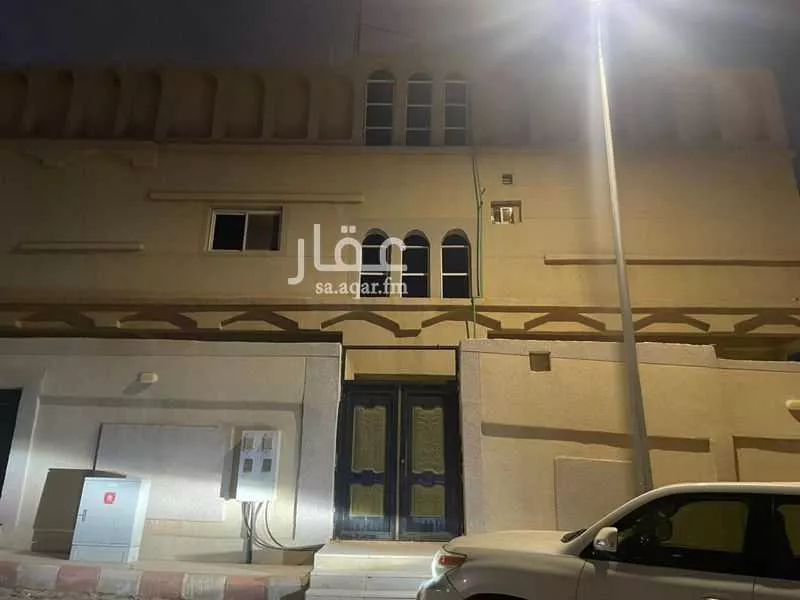 بيت للإيجار في شارع عبدالله بن مسعود ، حي العزيزية ، عرعر ، منطقة الحدود الشمالية 1 صورة