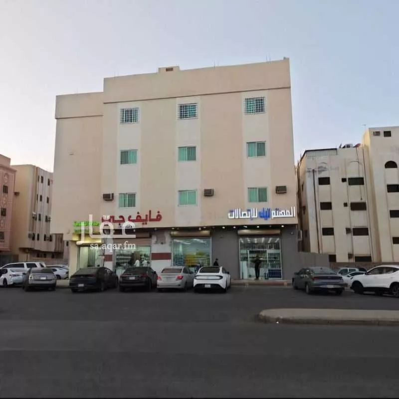 عمارة للبيع في شارع الحارث ابن مسلم التميمي, حي العنابس, مدينة المدينة المنورة, منطقة المدينة المنورة 1 صورة