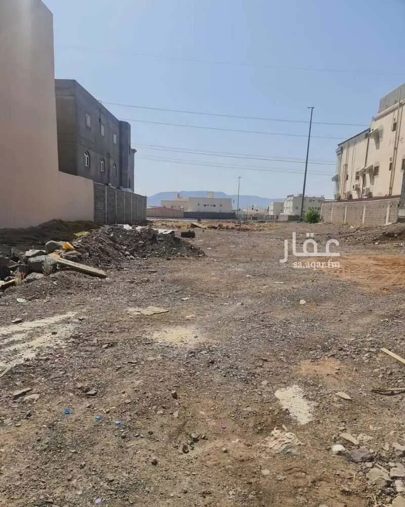 أرض للبيع في شارع خالد بن النعمان, حي العزيزية, مدينة المدينة المنورة, منطقة المدينة المنورة 1 صورة