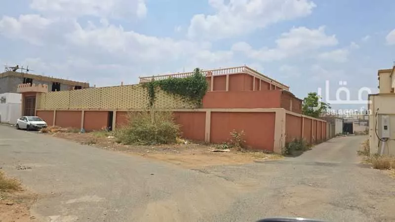 بيت للبيع في شارع الشريف شرف عدنان ، حي الروضة ، محايل عسير ، محايل 1 صورة