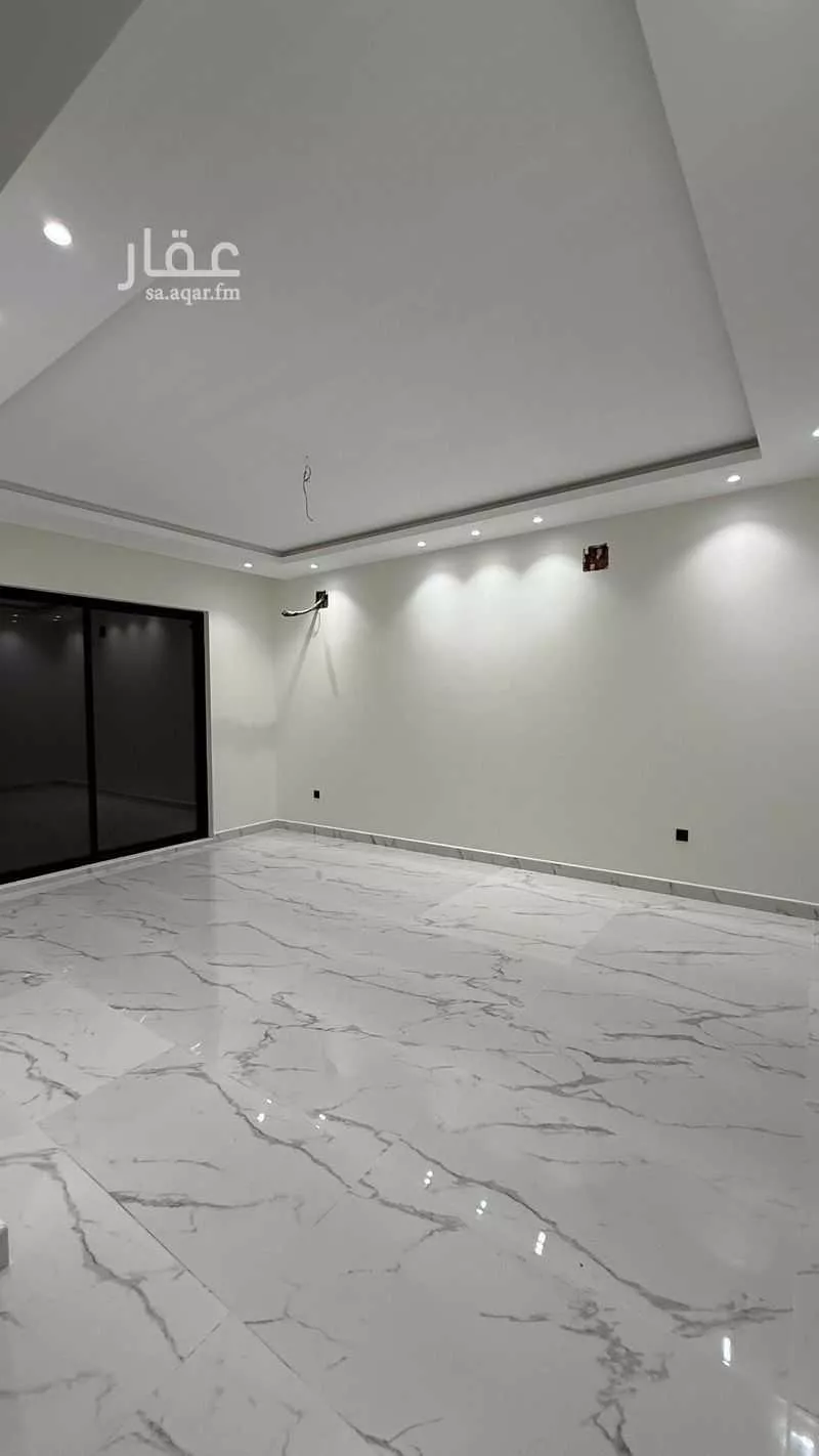 فيلا للبيع في شارع 18أ, حي العليا, مدينة الخبر, المنطقة الشرقية 1 صورة