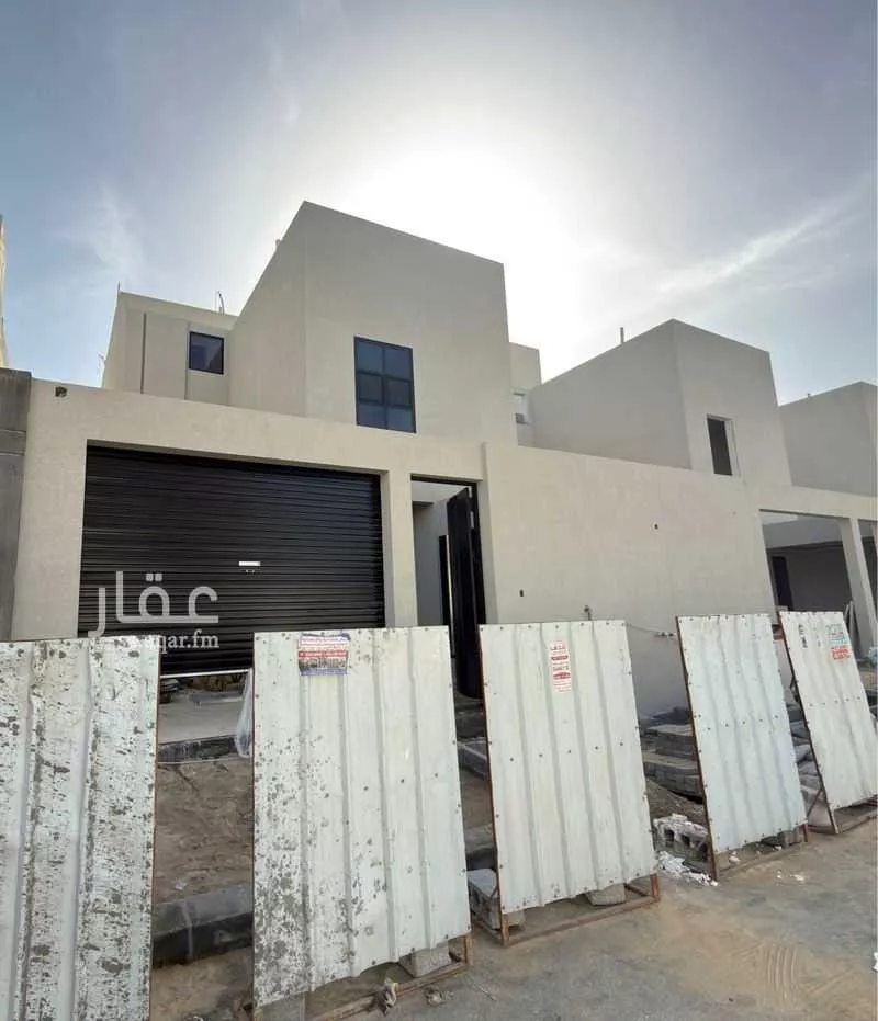فيلا للبيع في شارع حكم بن محمد, حي الشاطئ الغربي, مدينة الدمام, المنطقة الشرقية 1 صورة