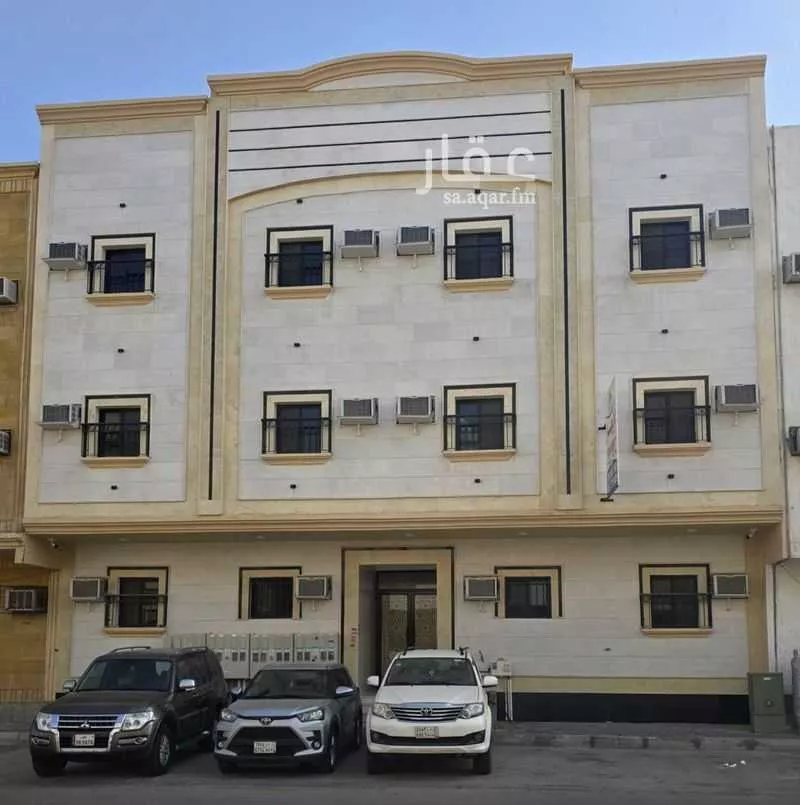 عمارة للبيع في شارع بريدة, حي الثقبة, مدينة الخبر, المنطقة الشرقية 1 صورة