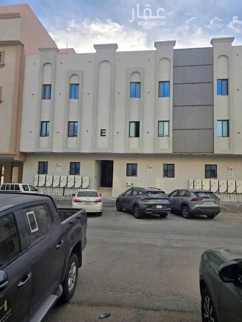 عمارة للبيع في شارع سيهات, حي الخبر الجنوبية, مدينة الخبر, المنطقة الشرقية 1 صورة