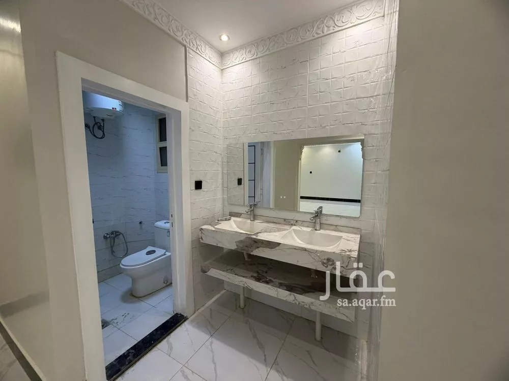 دور للإيجار في شارع وادي درعة, حي غرناطة, مدينة الرياض, منطقة الرياض 1 صورة
