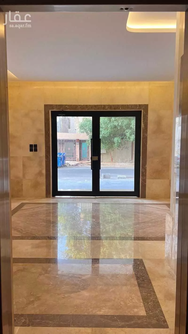 عمارة للإيجار في شارع عرفجه بن اسعد, حي الصفاء, مدينة جدة, منطقة مكة المكرمة 1 صورة