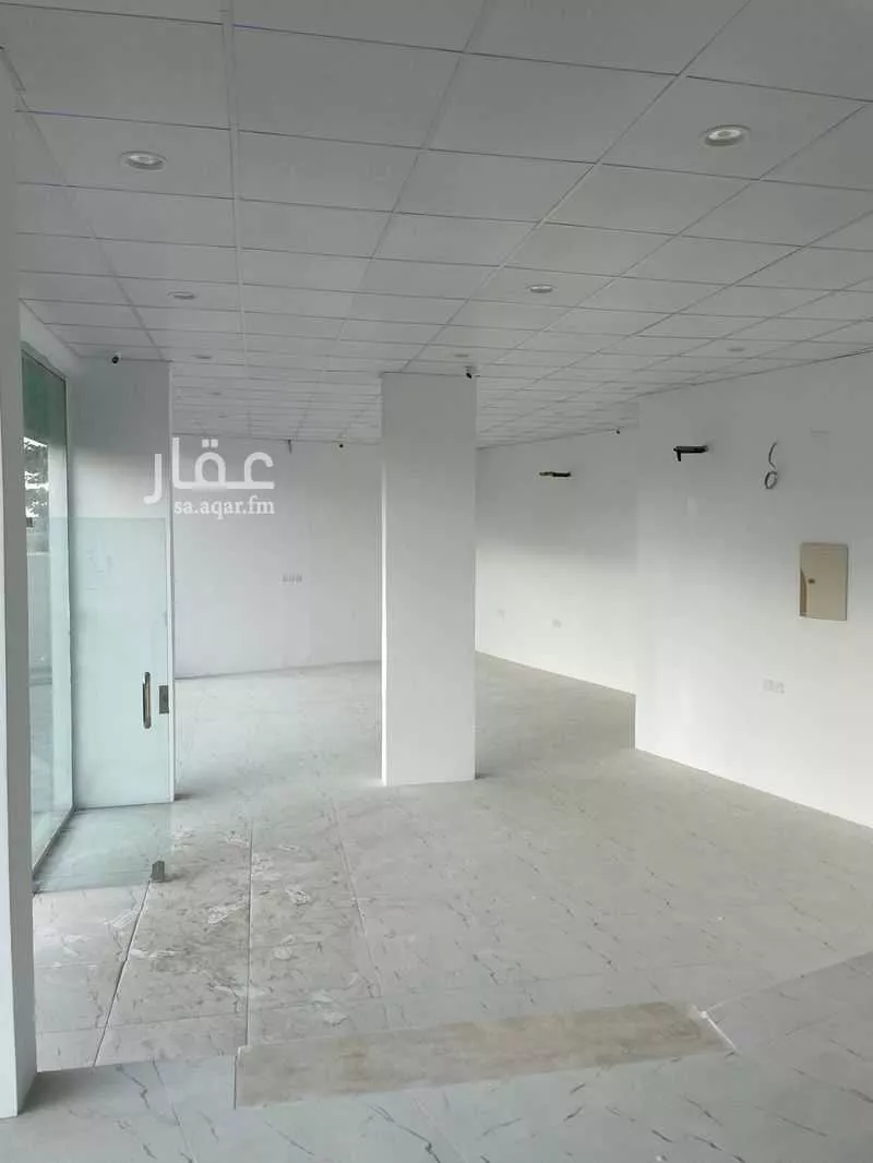 محل للإيجار في شارع ابراهيم فطاني, حي الصيانة, مدينة الطائف, منطقة مكة المكرمة 1 صورة