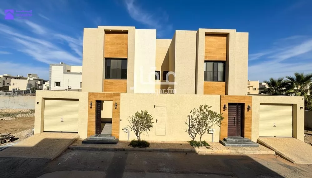 فيلا للبيع في شارع إسماعيل بن أبي اليسر, حي العارض, مدينة الرياض, منطقة الرياض 1 صورة