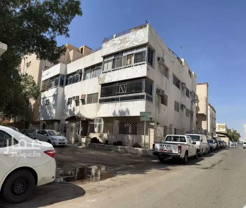 عمارة للبيع في شارع الفراشه ، حي مشرفة ، جدة ، جدة 1 صورة