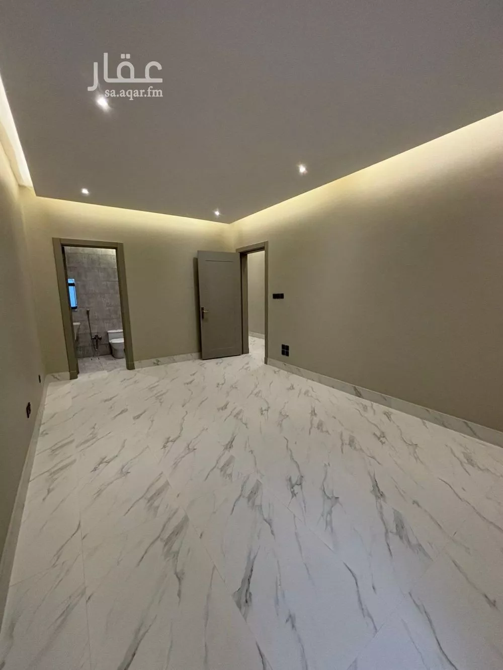 دور للبيع في شارع ابن أبي بكر, حي العارض, مدينة الرياض, منطقة الرياض 1 صورة