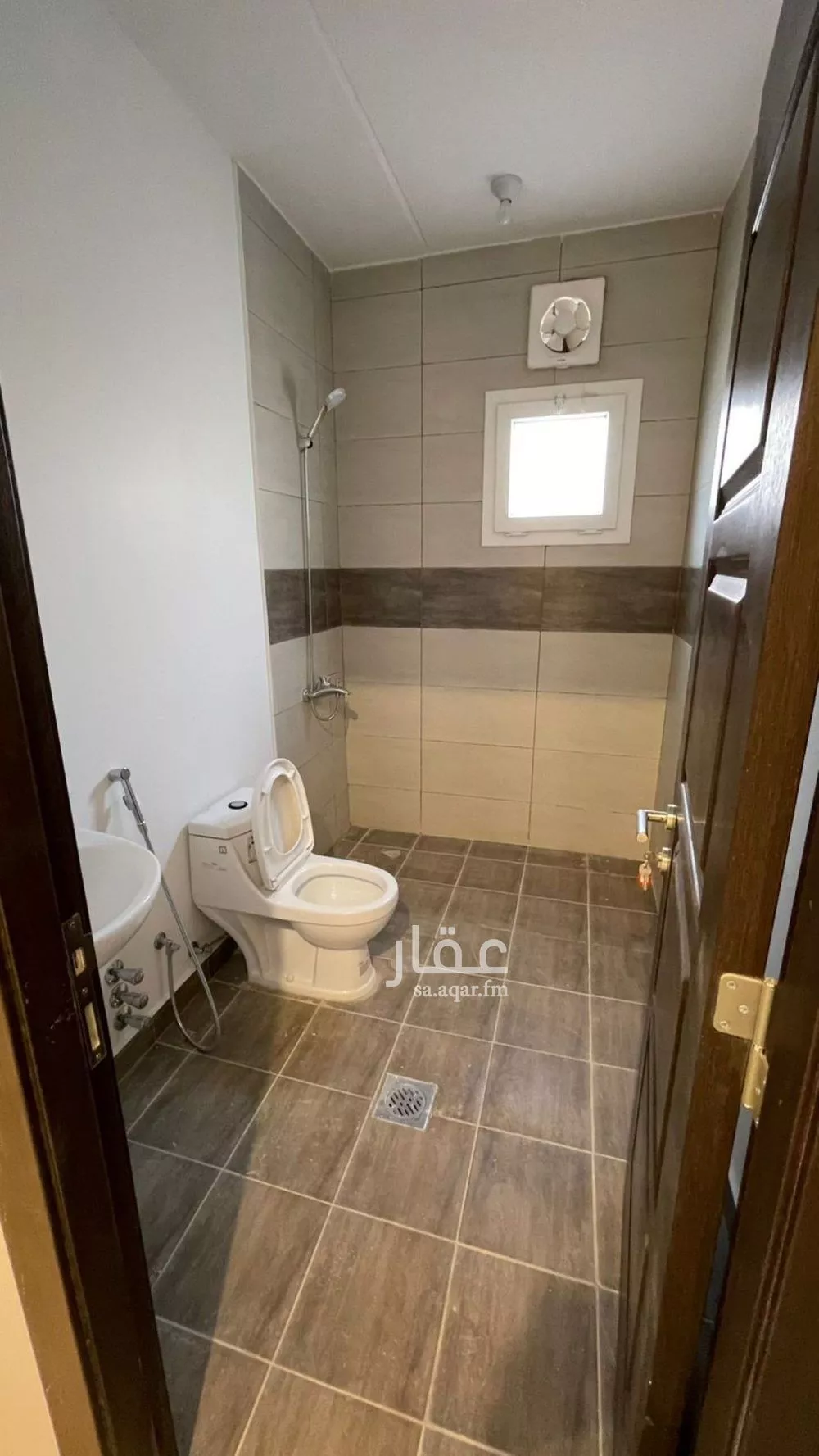 فيلا للبيع في شارع ابن أبي بكر المخزومي, حي مطار الملك خالد الدولي, مدينة الرياض, منطقة الرياض 1 صورة