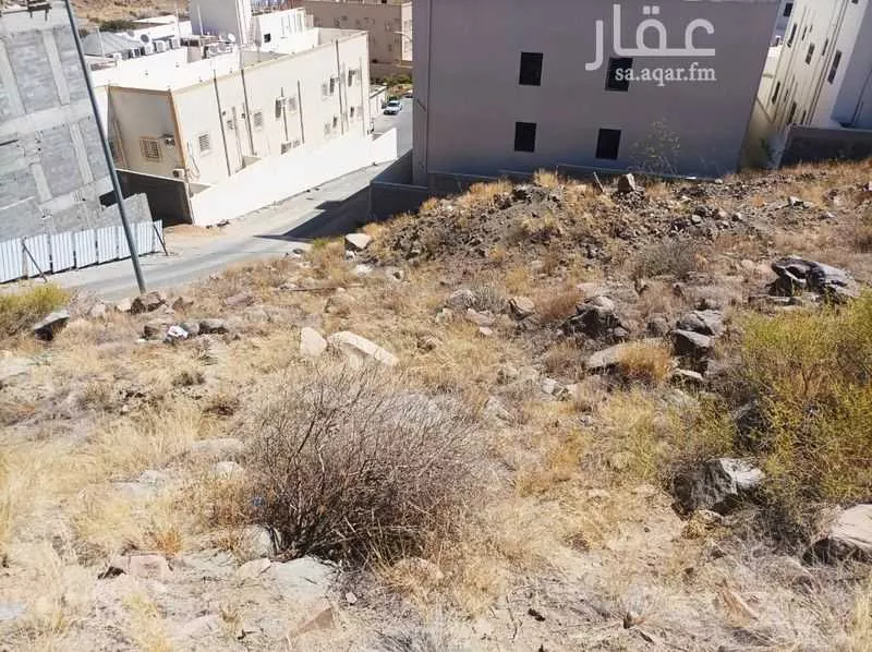أرض للبيع في شارع 1234604, حي القري, مدينة أبها, منطقة عسير 1 صورة
