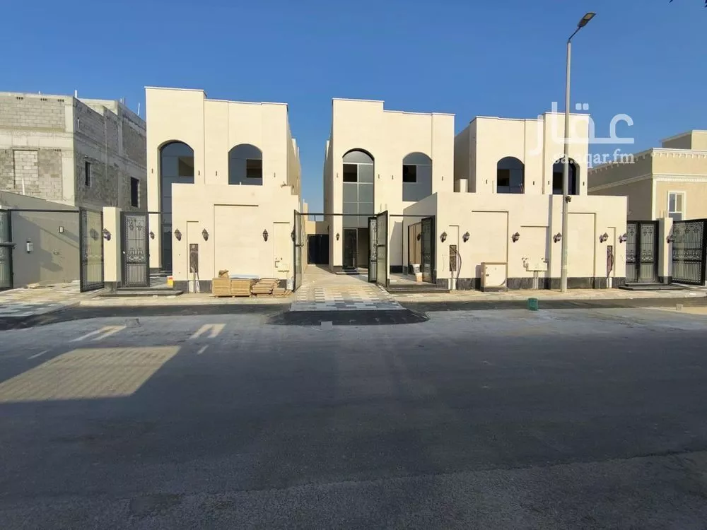 فيلا للبيع في شارع محمد بن ابي دينار, حي الصواري, مدينة الخبر, المنطقة الشرقية