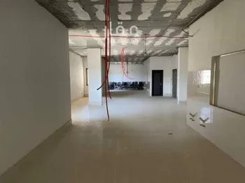 مكتب تجاري للإيجار في شارع عمرو بن معمر, حي المهدية, مدينة الرياض, منطقة الرياض صورة 4