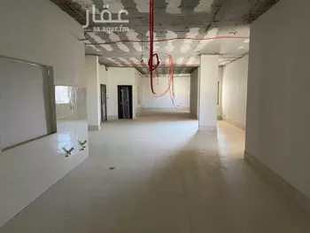 مكتب تجاري للإيجار في شارع عمرو بن معمر, حي المهدية, مدينة الرياض, منطقة الرياض صورة 5