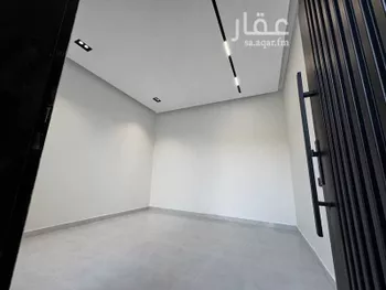 فيلا للبيع في شارع الأصمعي, حي الدار البيضاء, مدينة الرياض, منطقة الرياض صورة 5