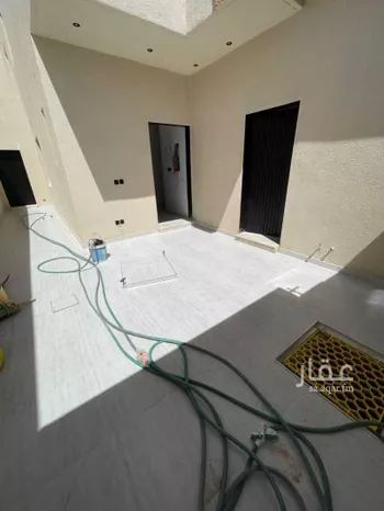 فيلا للبيع في شارع عبدالعزيز السحيباني, حي الدار البيضاء, مدينة الرياض, منطقة الرياض صورة 4