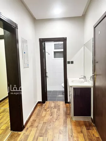 شقة للإيجار في شارع أبي الحسن الزنبقي, حي عرقة, مدينة الرياض, منطقة الرياض