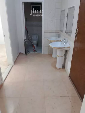شقة للإيجار في شارع الطويرف, حي إشبيلية, مدينة الرياض, منطقة الرياض