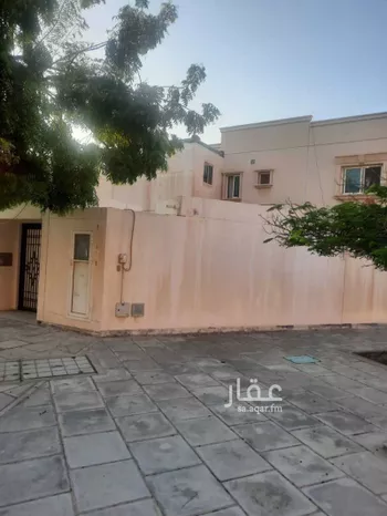 فيلا للبيع في شارع شارع صلاصل, حي دارين, مدينة الجبيل, المنطقة الشرقية صورة 2
