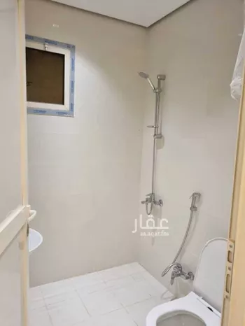 فيلا للإيجار في شارع ربيق, حي الربوة, مدينة الرياض, منطقة الرياض صورة 3